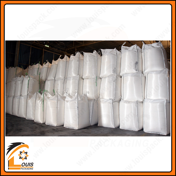 Bao jumbo vuông được may vách ngăn chống phình đựng bột mì xuất khẩu