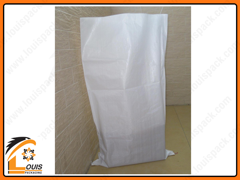 Bao pp dệt đựng tiêu cần phải đảm bảo đường cắt miệng bao không bị tưa chỉ, trong bao không có tạp chất